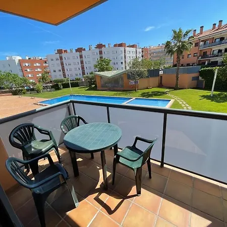 Lägenhet Bright & Spacious 2Br In Fenals With Pool View